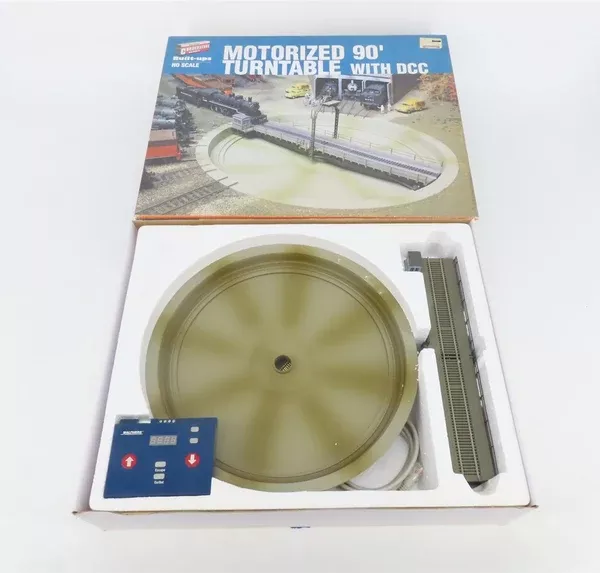 HO 1/87 Scale Walthers Cornerstone 933-2849 Motorized 90' Turntable w/ DCC