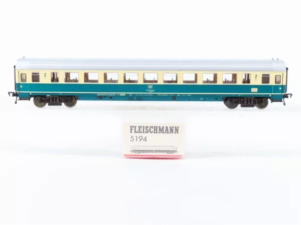 HO Fleischmann 5194 DB Deutsche Bundesbahn 2nd Class Coach Passenger Car #031-1