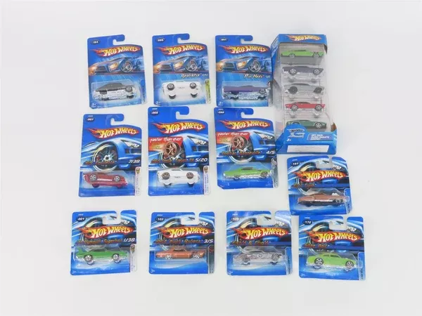 LOT of 16 1:64 Scale Hot Wheels Die-Cast Assorted Cars