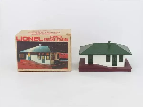 O 1/48 Scale Lionel 6-2133 Illuminated Freight Station Building