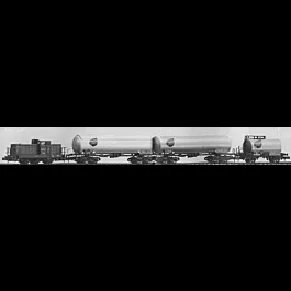 Train Set-Jahrezug Bayer (Diesel Industrial Switcher w/3 Tank Cars)